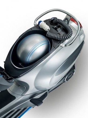 eRoller vespa-elettrica_10.jpg