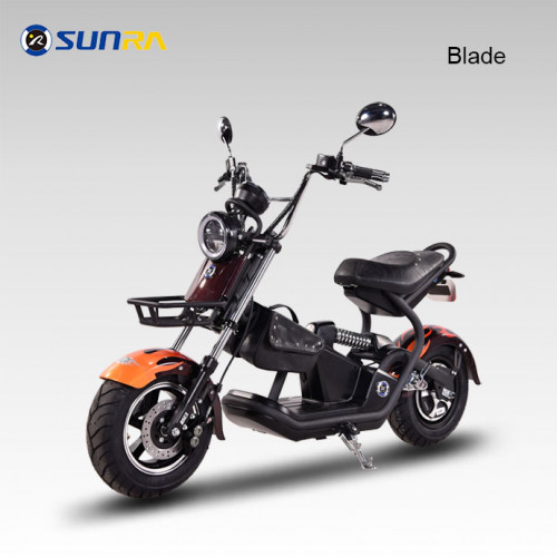 blade-electric-scooter47070529501.jpg