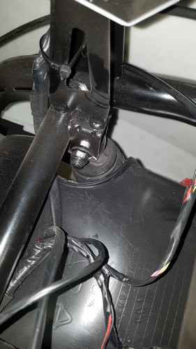 NIU NQI PRO innansicht unter Sitzbank 17.08.2020  (3).jpg