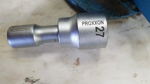 27 Nuss Hauptachse.jpg