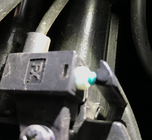 Niu Bremslichschalter 4.jpg