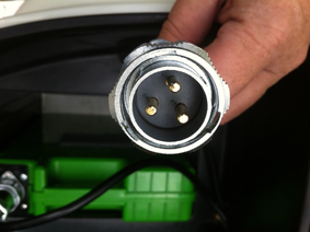 Stecker von vorne