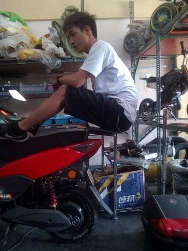 Extreme ebike luggage box bracket_4.jpg