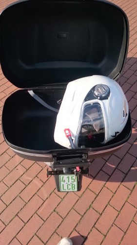 22 Topcase Helm.JPG
