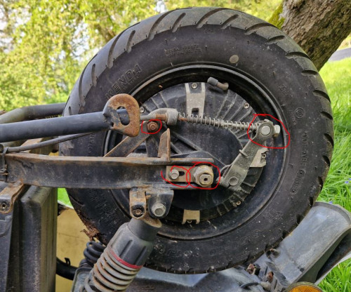 Motorschrauben.JPG