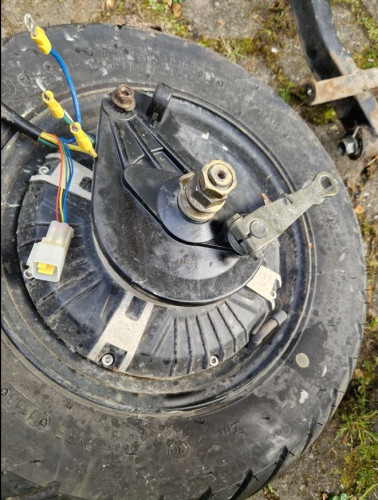 Motor_Trommelbremsenseite.JPG