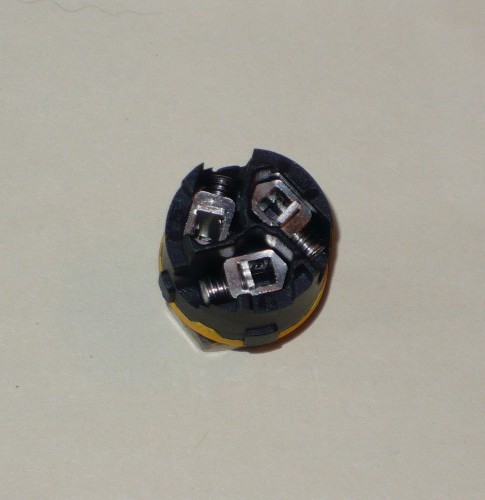 Neutrik MX-W Stecker - Kontaktschrauben.jpg